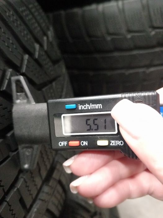 225 65 R17 HANKOOK Winter I*cept EVO 2 SUV, Зимові шини б/у