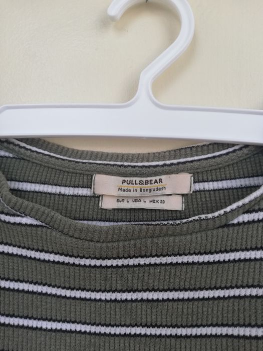 TOP verde - marca Pull&Bear - T. L