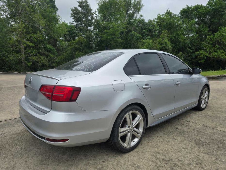 Volkswagen Jetta GLI SEL      2015