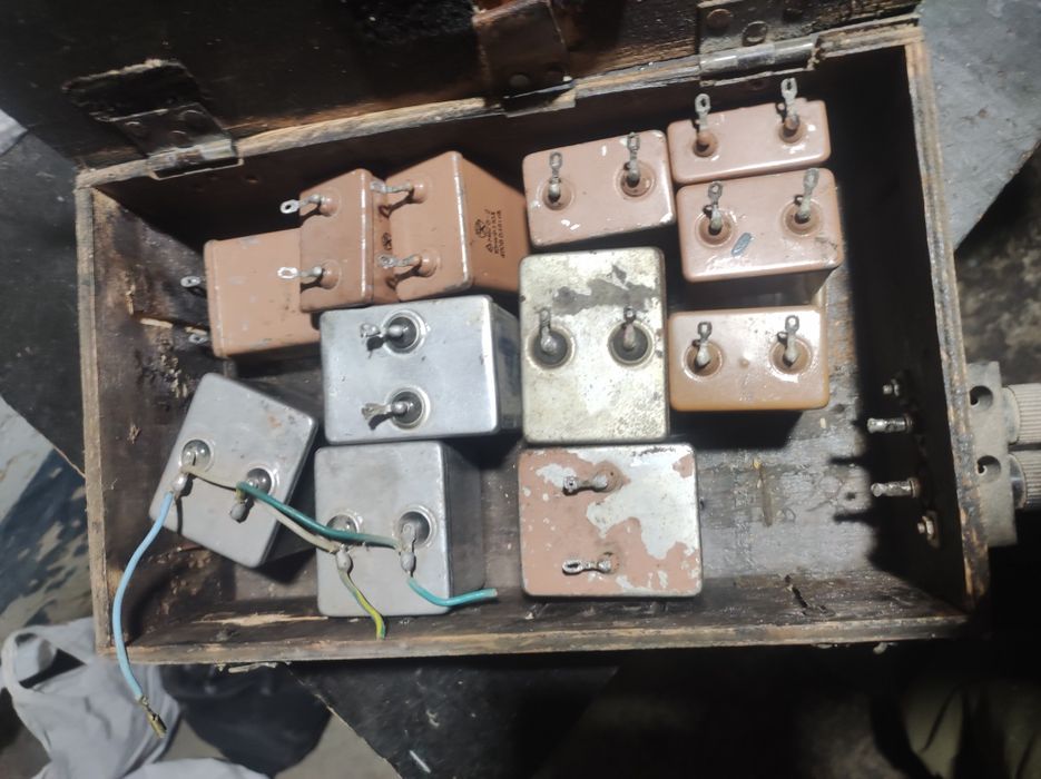 Конденсатори 10 мкф