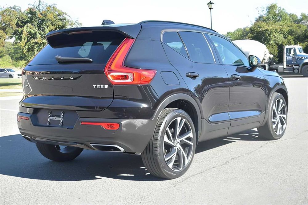 Volvo XC40      2020