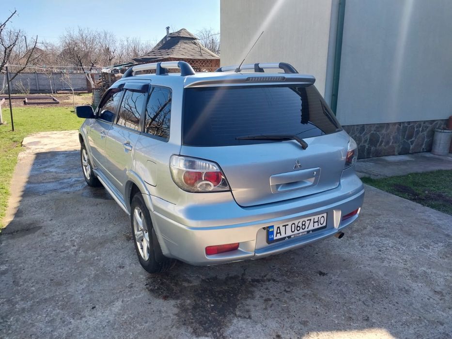Mitsubishi outlander 1 покоління 2008 рік