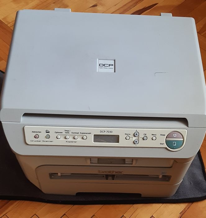 Принтер ксерокс Brother dcp7030