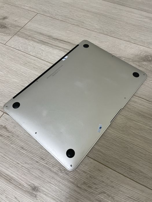 13" Macbook Air 2017 (2018) i5/8/128gb в робочому стані