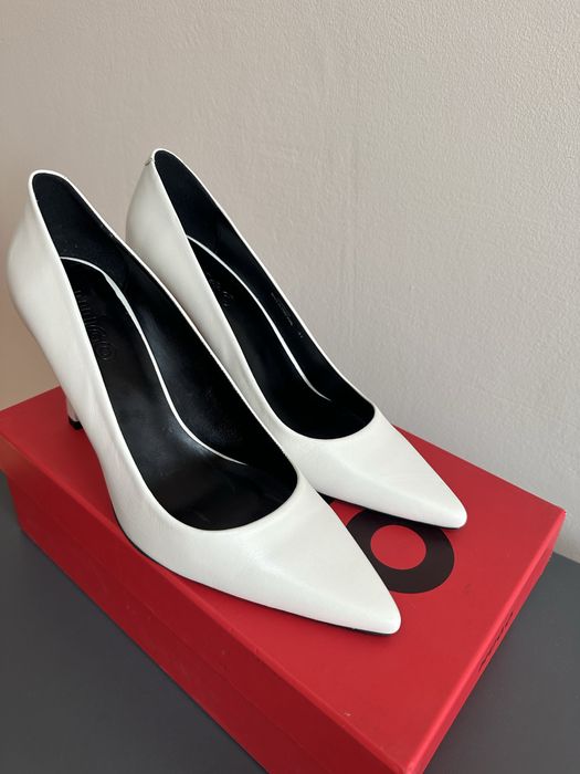 Туфлі лодочки  Hugo Boss оригінал 40-41