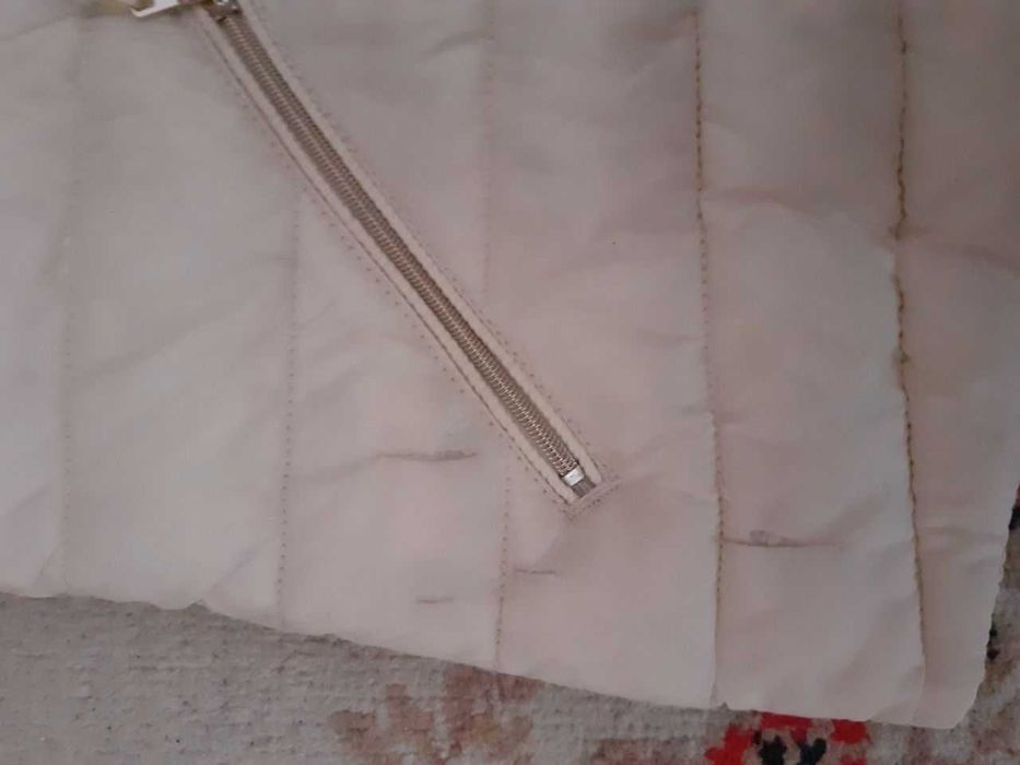 Осіння жіноча куртка