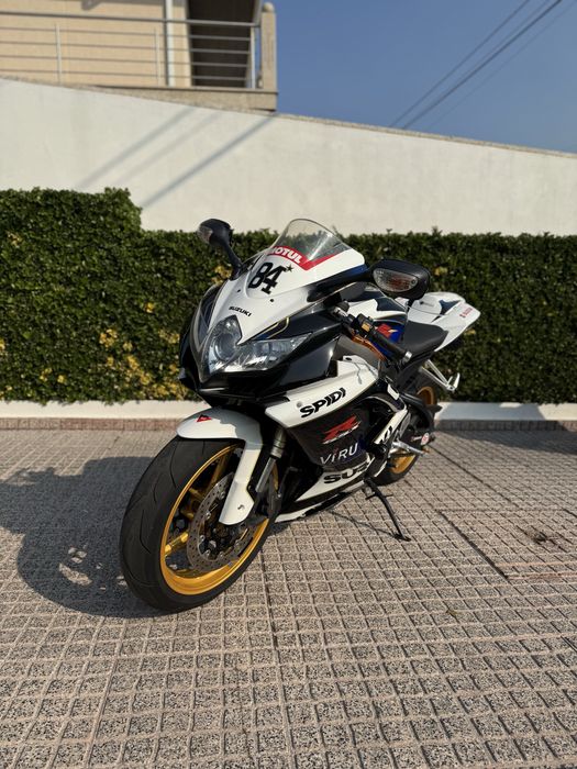 Suzuki GSXR 600 K9
