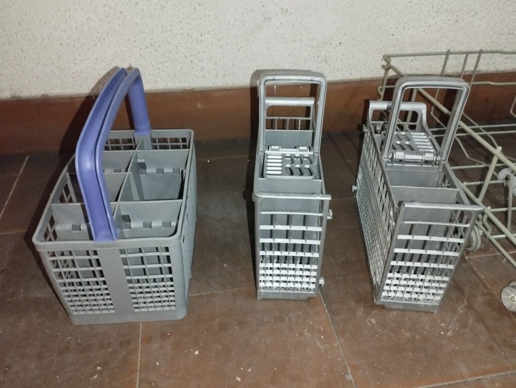 Cesto talheres máquina loiça