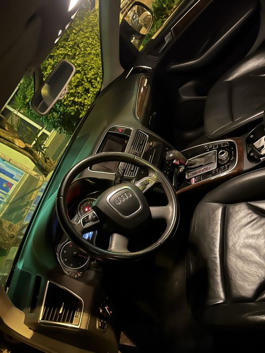 Audi Q5 , preto, Nacinal, caixa automatica