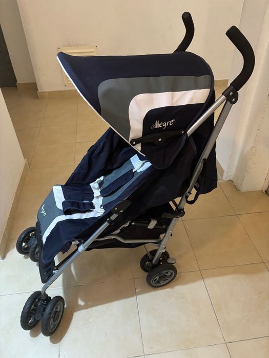 Vendo carrinho de bebé dobrável