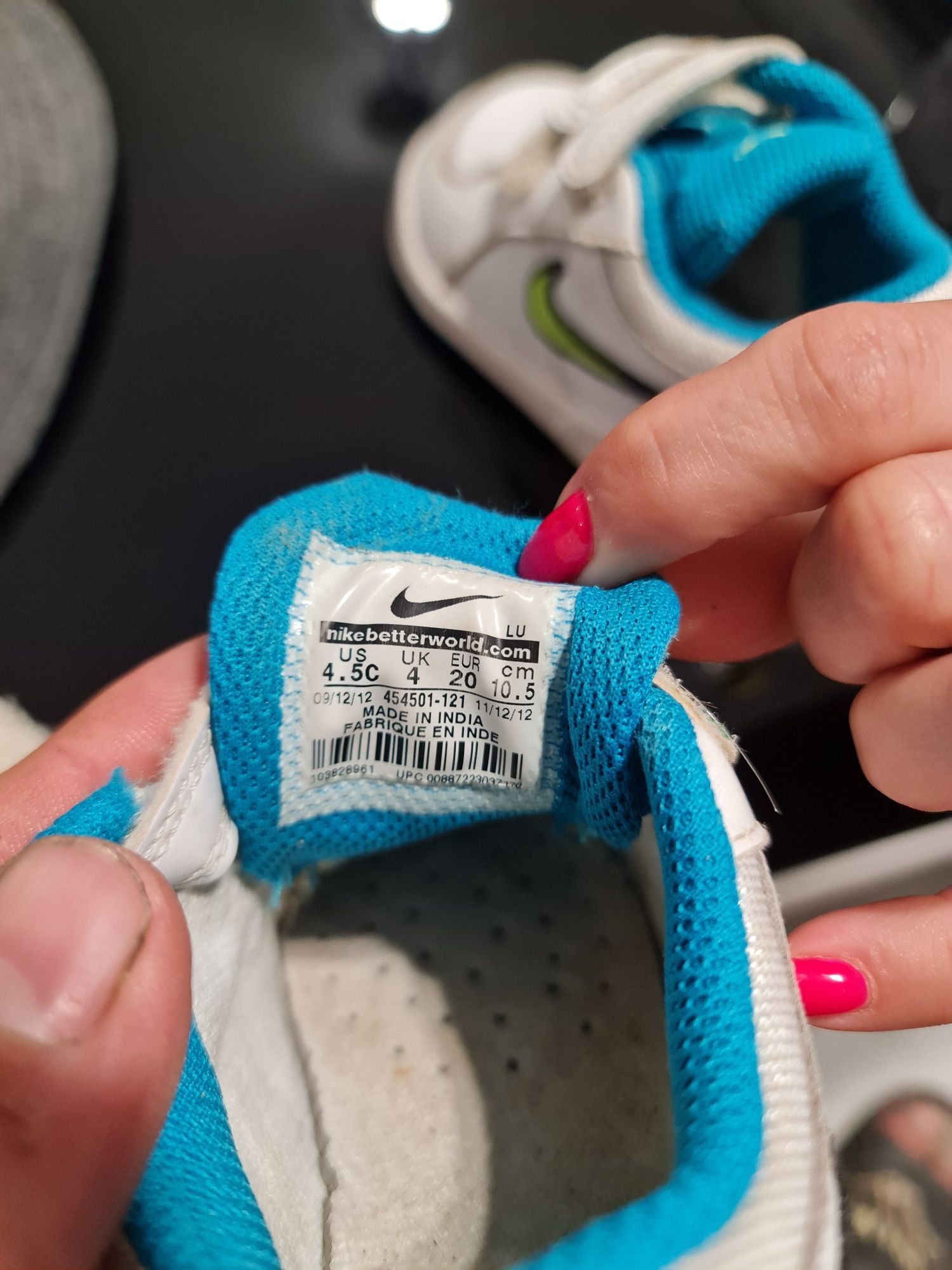 Buty nike rozmiar 20 stan igła polecam tanio