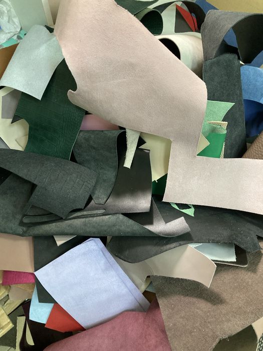 Обрізки шкіри 1 гатунок. Рептилія та гладка