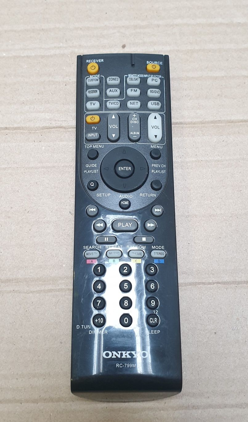Пульт для ауділтехніки onkyo.