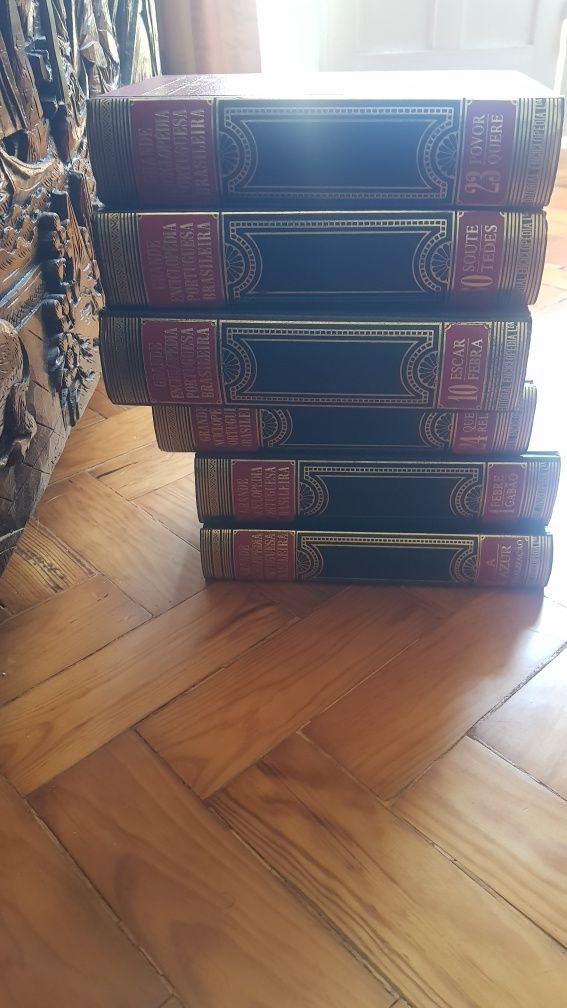 Grande Enciclopédia Portuguesa e Brasileira  56 volumes