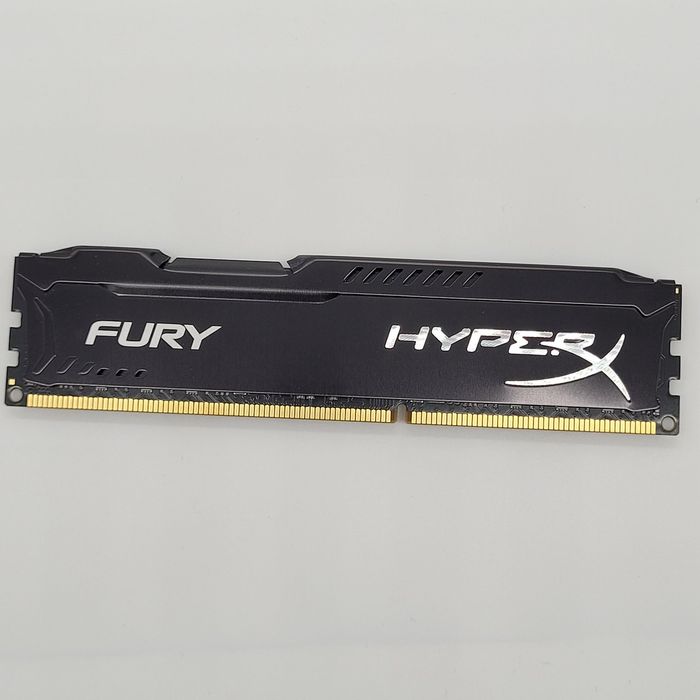 Комплект оперативна пам'ять процесор мат плата та куйлер