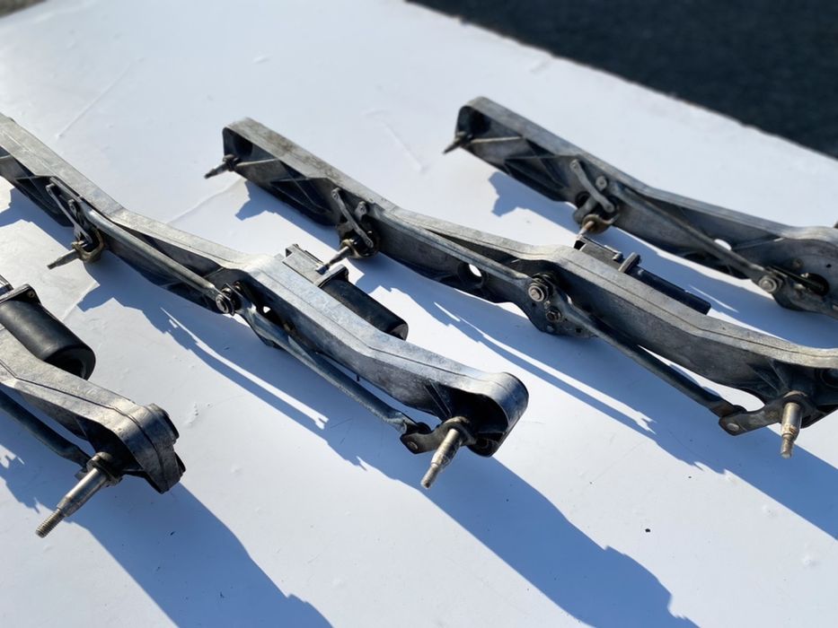 Трапеция Дворников BMW E39 Дорестайл Трапеція Двірників БМВ Е39 Шрот