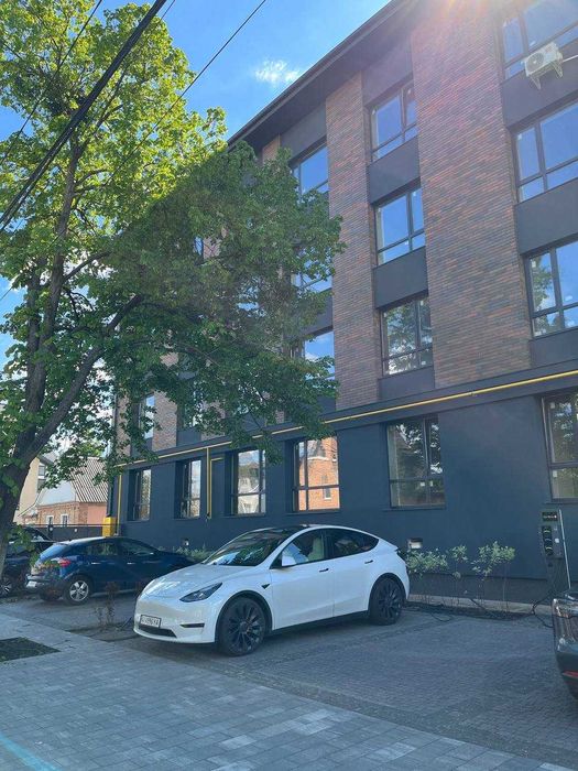 ЦЕНТР однокімнатна в клубному будинку є ГАЗ