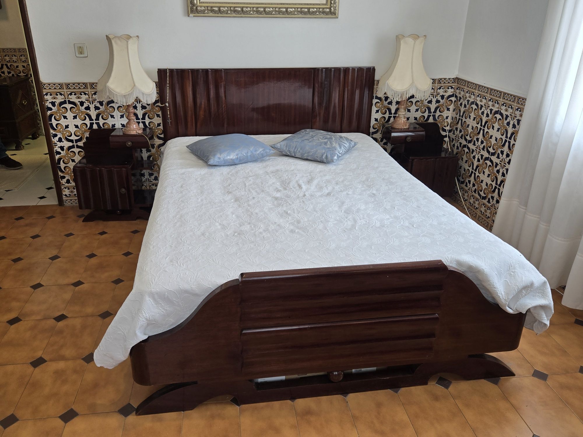 Mobília de quarto em pau santo
