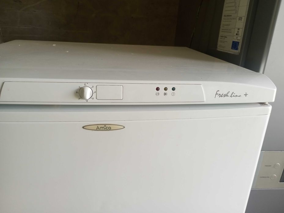 Lodówka z zamrazalnikiem Amica