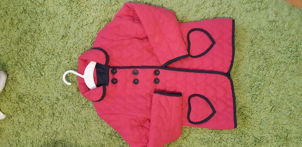 Демісезонна курточка на 5-6 років