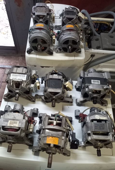 Продам мотор с стиральной машины