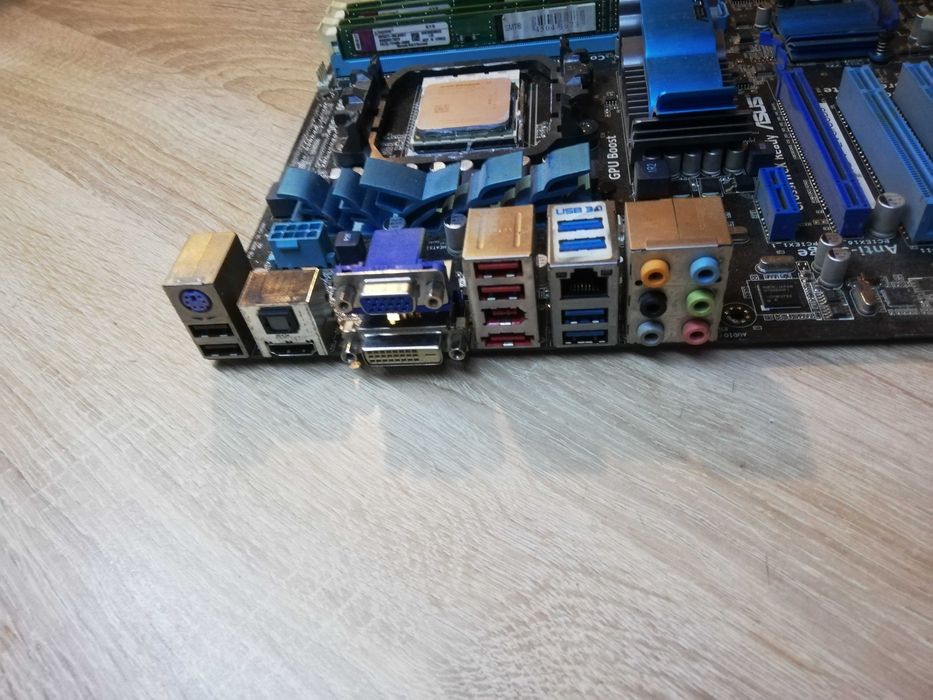 Плата  Asus  M4A88TD-V EVO/USB3 4 слота ddr3