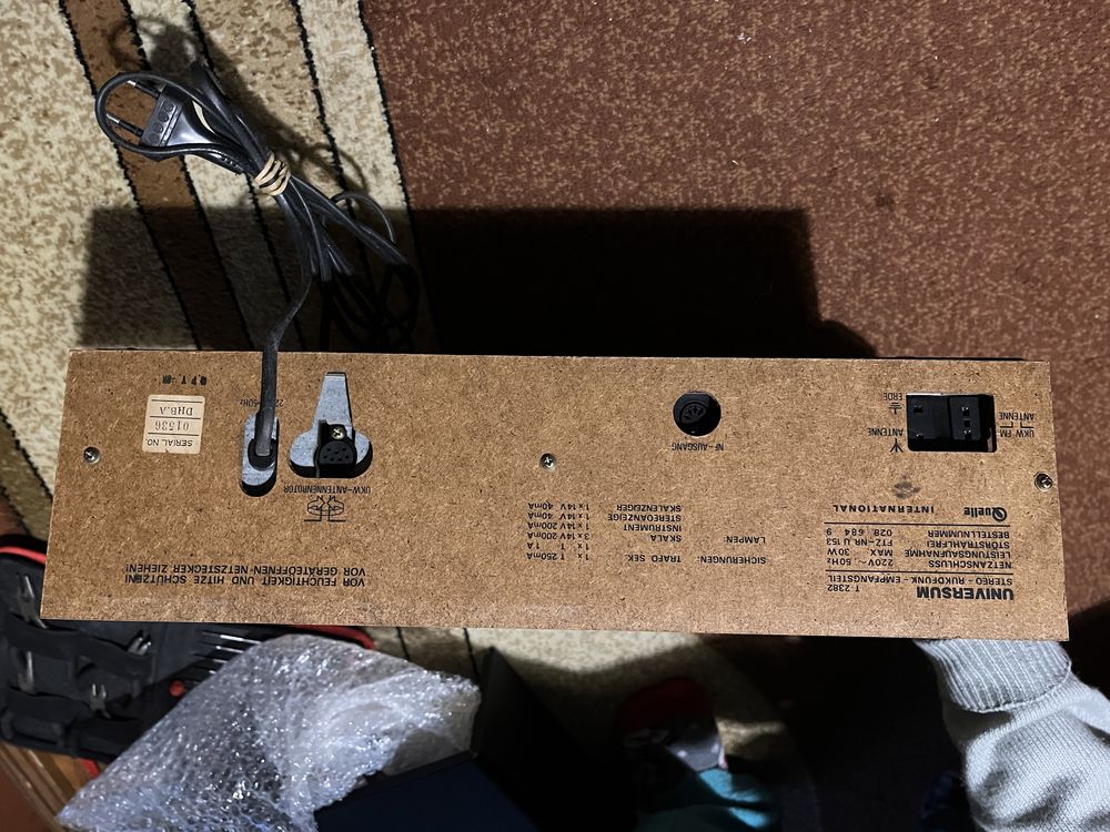 Radio Universum hifi 6000