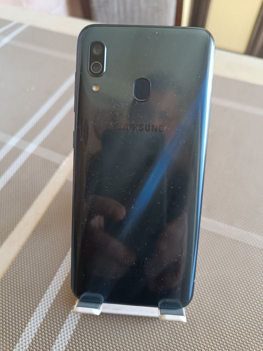 Продається смартфон Samsung Galaxy  A-30.Вживаний.