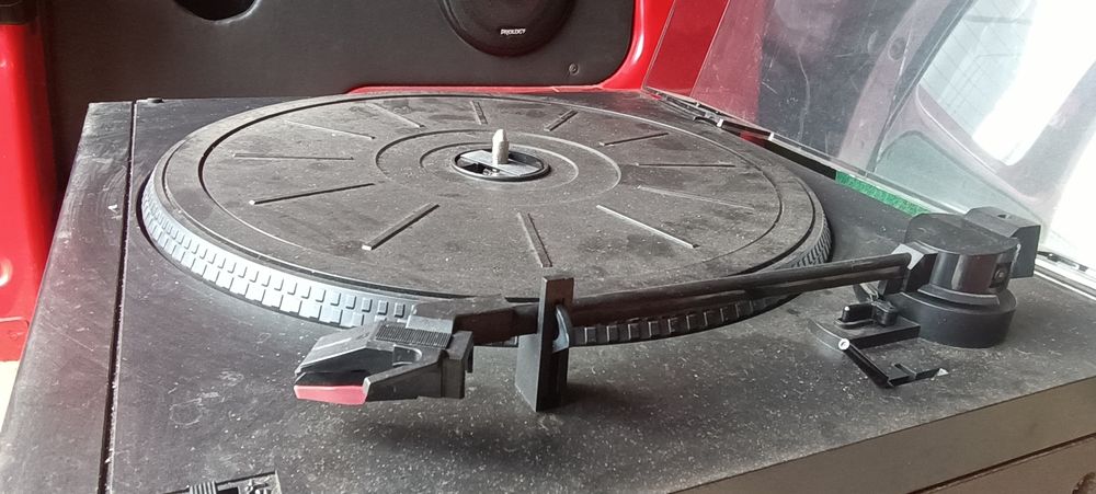 Програвач пластинок вініл.