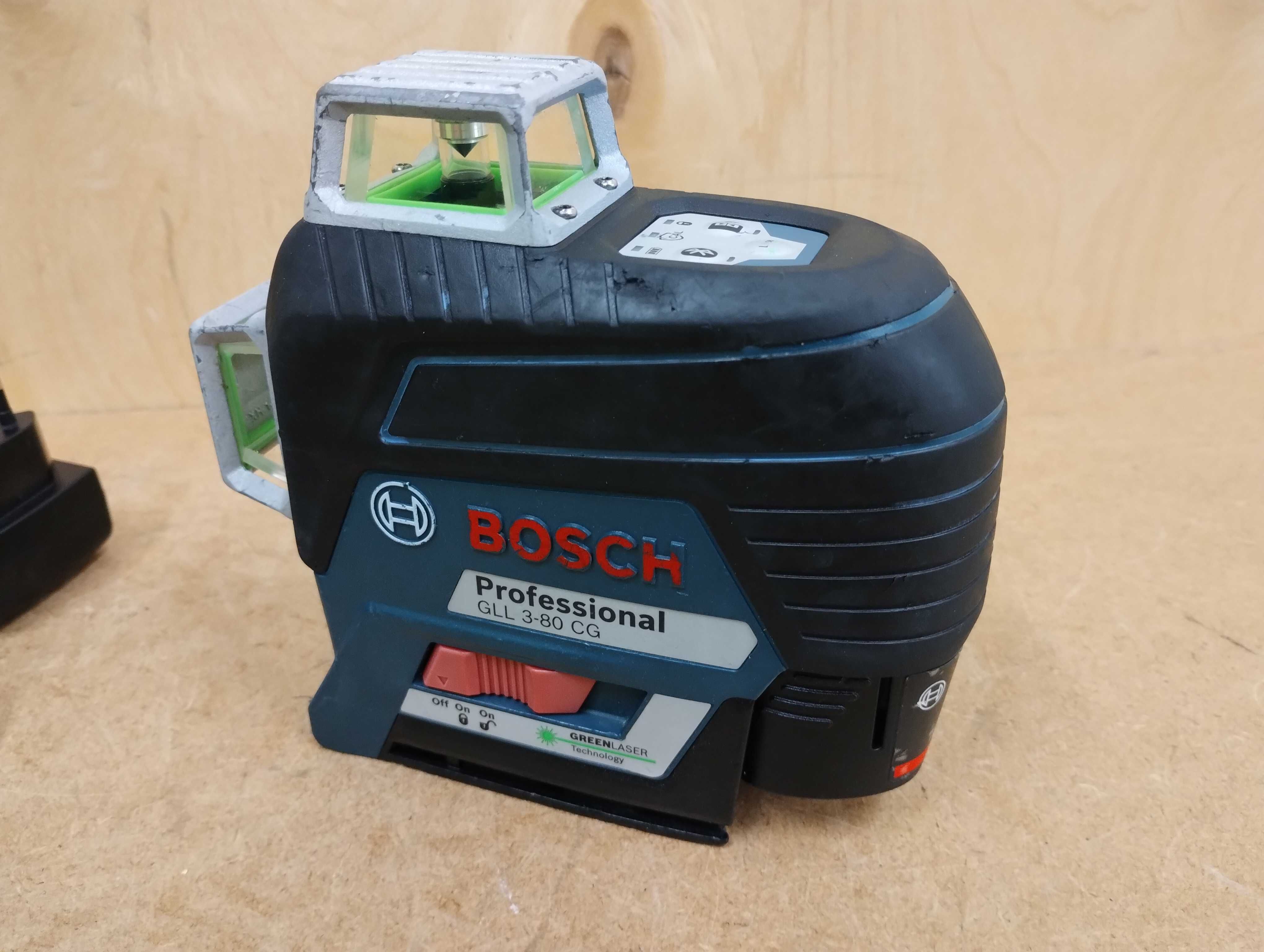 Laser liniowy krzyżowy Bosch GLL 3-80 CG 360° zielony