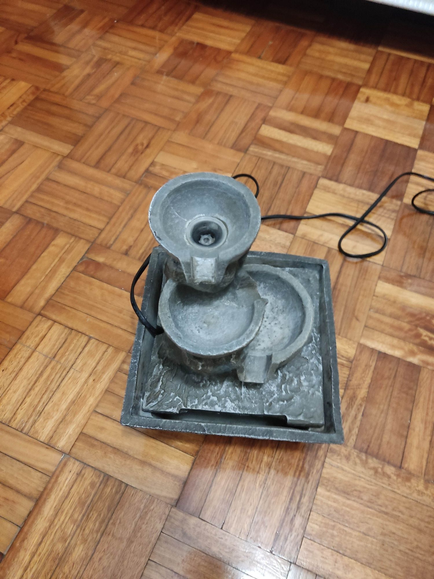 Fonte de água decorativa