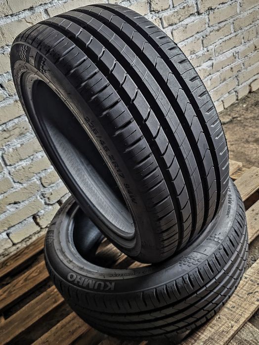 Пара 225/45r17 Kumho | 8.5mm | 2023 | Korea | Преміум шини | Як нові