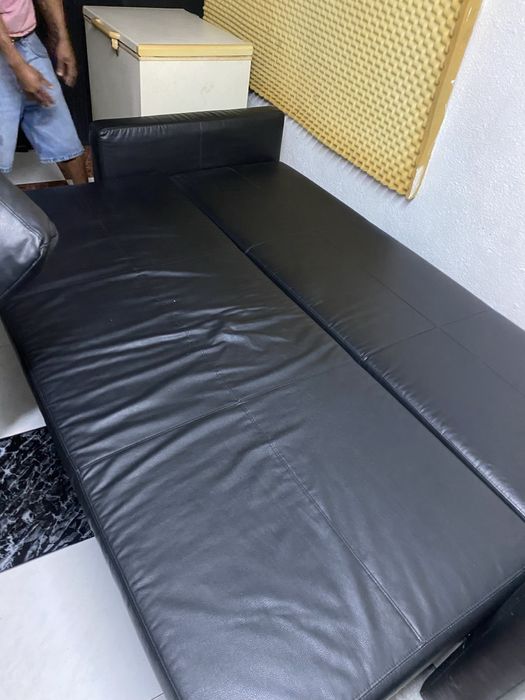 Sofá-cama em bom estado — ótimo preço!