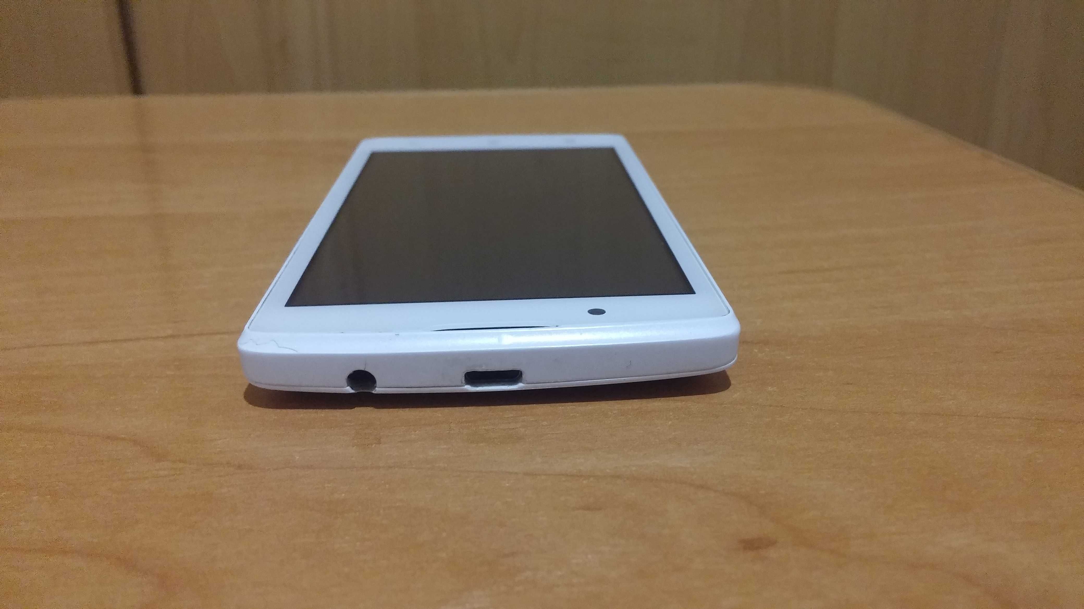 Телефон Lenovo A2010. 4G (LTE)