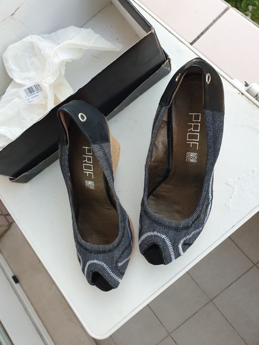 Sapatos senhora novos