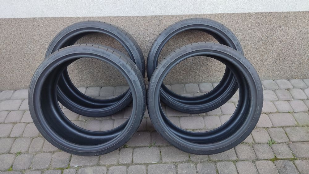 Michelin pilot super sport 255/30 ZR 20 (92Y) komplet.