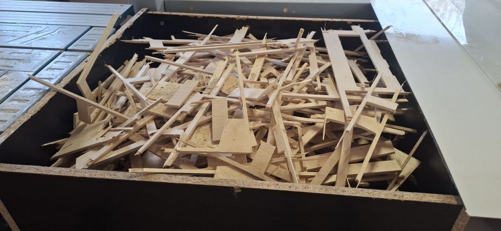 Odpady sklejki,drewna, płyt wiórowych