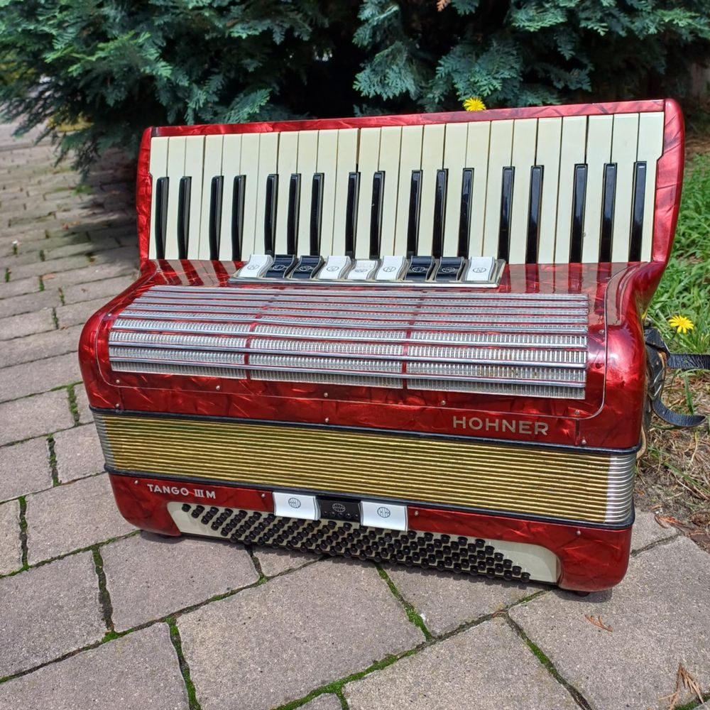 Akordeon Hohner tango 3M 120 basow