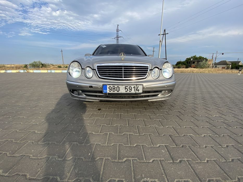 Продам мерседес 211