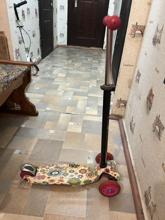 Велосипед дитячий для дівчинки