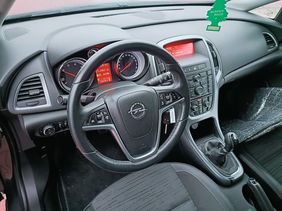 Opel Astra Sport ToUrer  1.3 CDTI Exeutive vendo ou troco