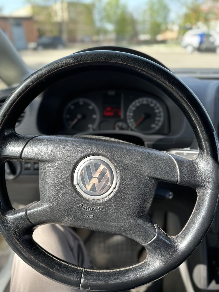 Volkswagen Caddy пасажир 5 місць 1.9 TDI