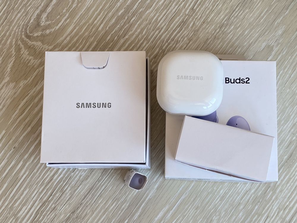 Навушники Samsung Galaxy Buds2 + чехол