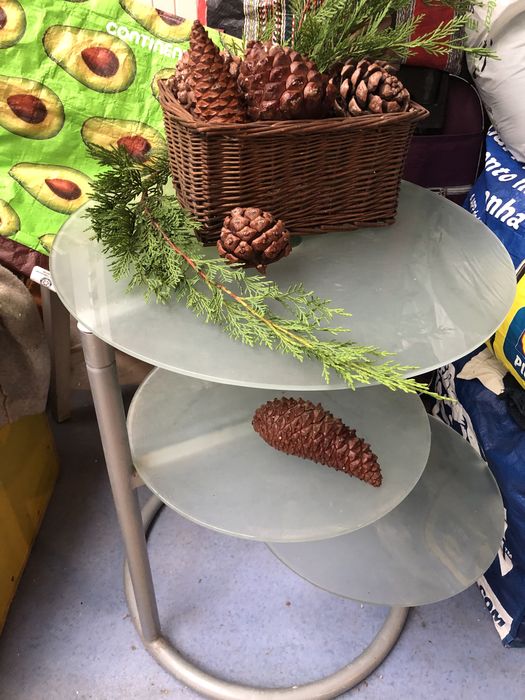 Mesa redonda em vidro