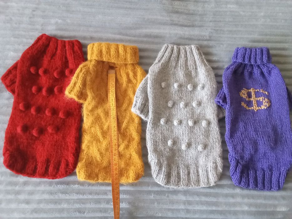 Тёплый свитер для маленьких собачек, щенков.