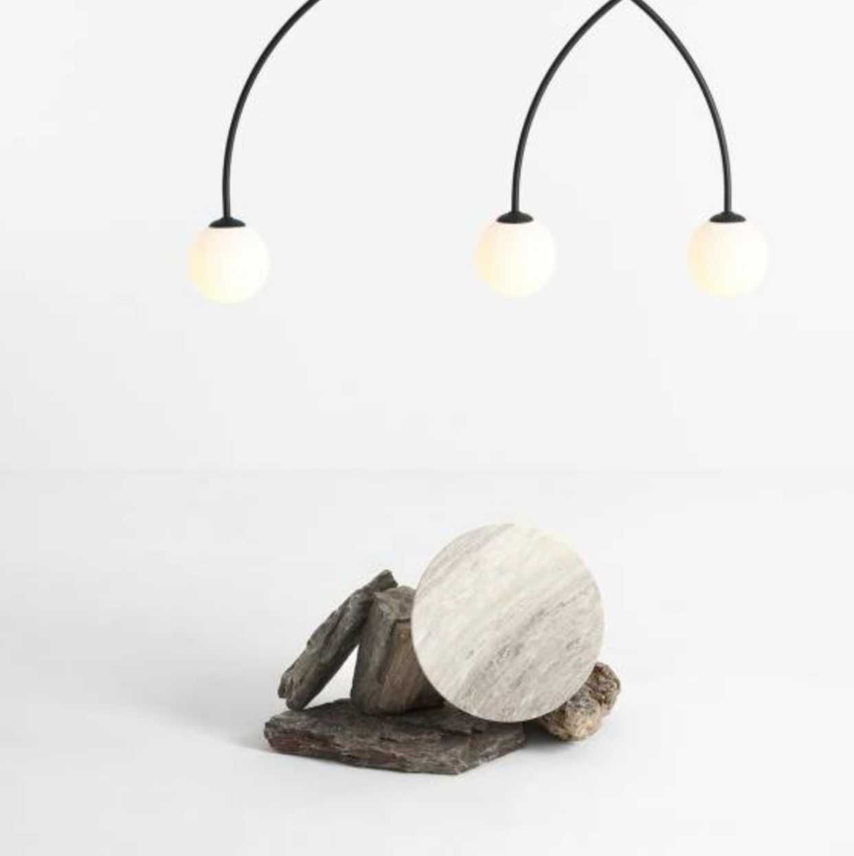 Lampa wisząca w kształcie łuku UNA 4 LONG BLACK