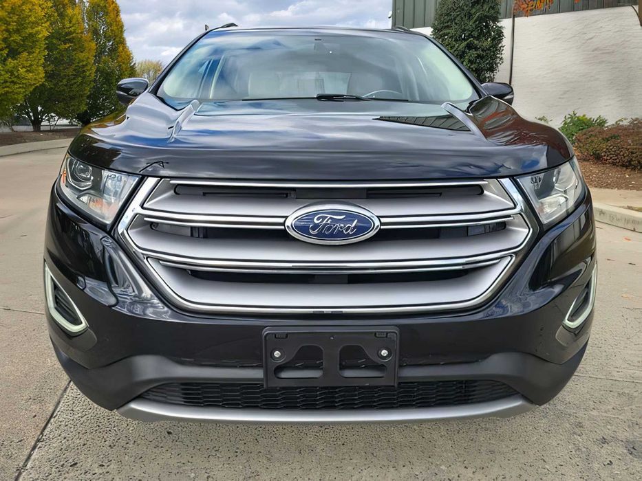 Ford Edge      2017