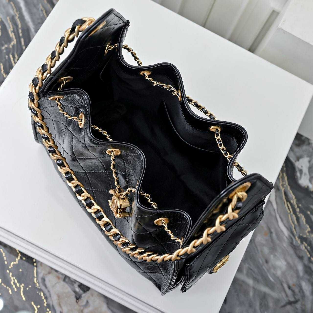 Сумка Chanel Hobo