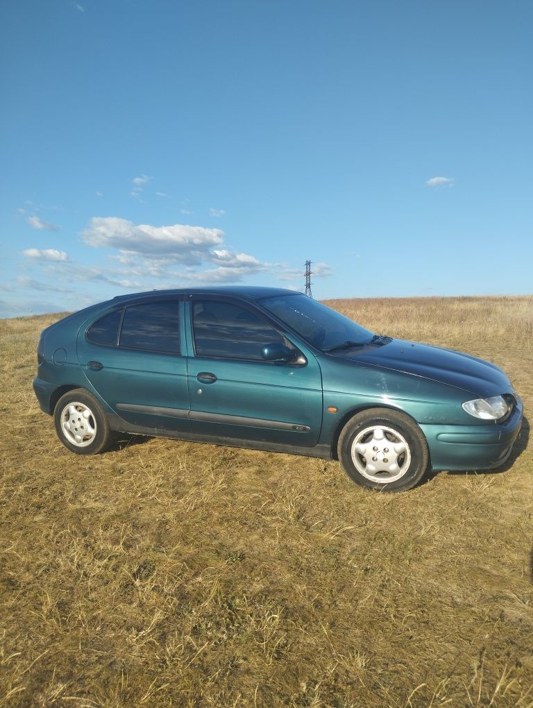 Продам RENAULT Megan