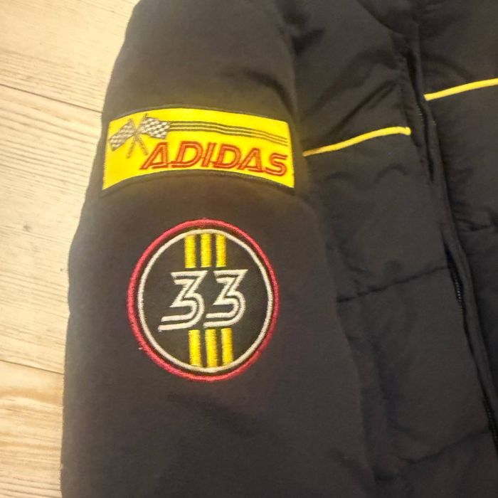 Вінтажна жіноча зимова куртка Adidas